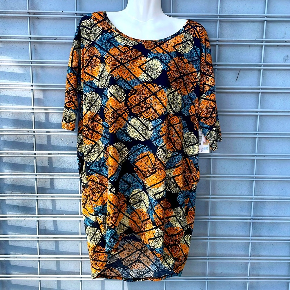 LulaRoe Geometric Printed Irma Tunic Top-0918